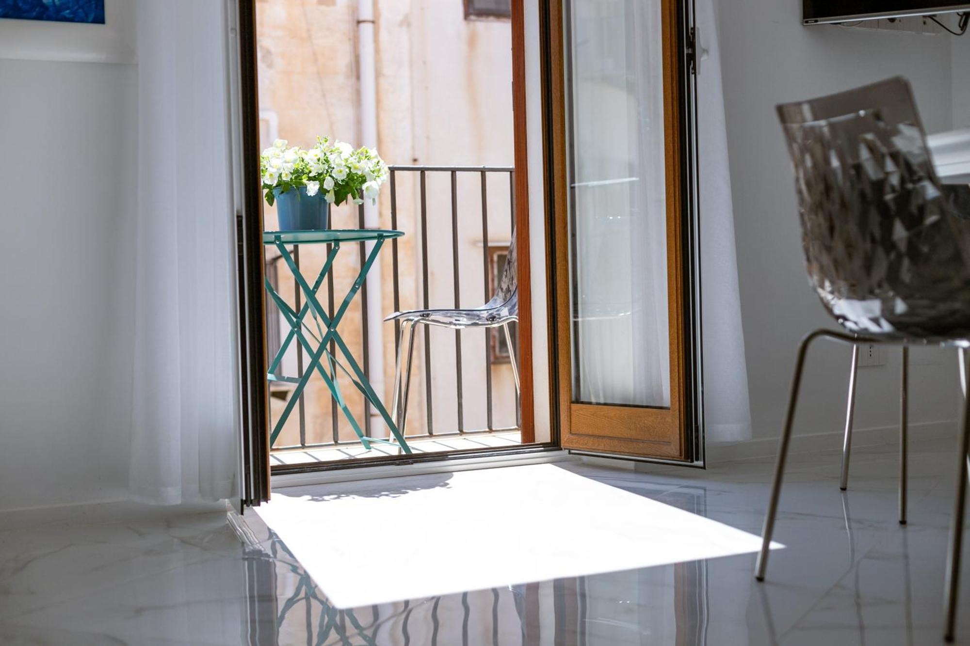 チェファル30 Balcone Bordonaroアパートメント エクステリア 写真